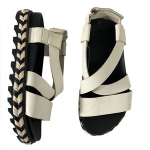 Sorel Roaming Crisscross Platform Sandals White Leather Size 6.5 Chalk / Craie